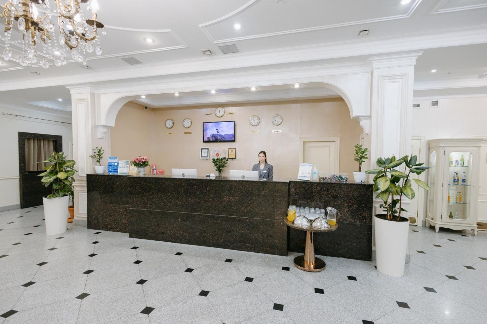 Kazzhol Hotel Astana Dış mekan fotoğraf